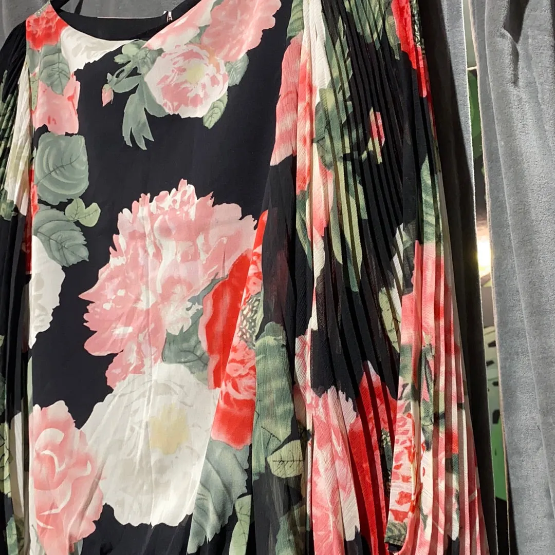 Alice & Olivia Floral Print Pleated Arm wing Top