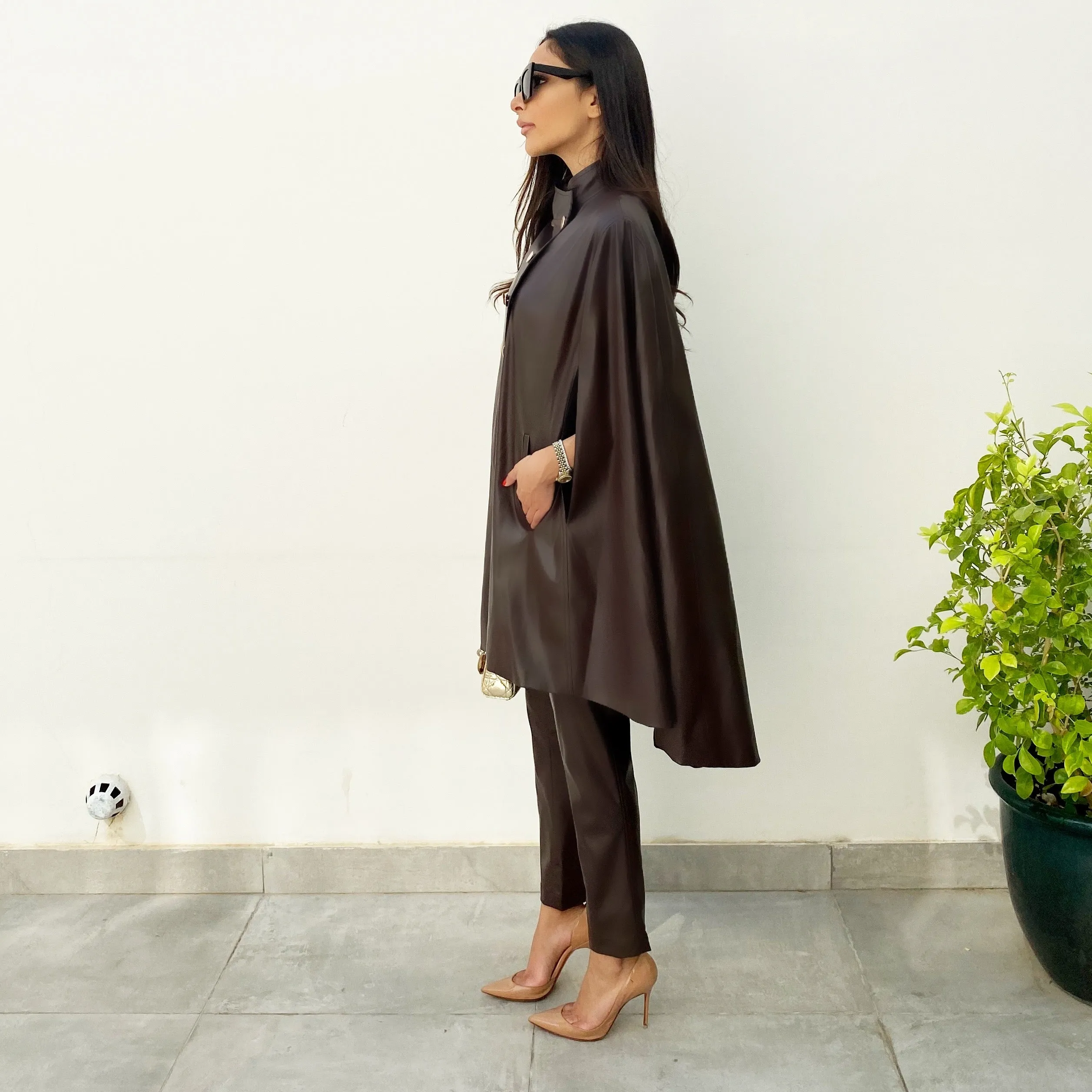 AW19 COFFEE FAUX LEATHER GRADUATED SHORT CAPE