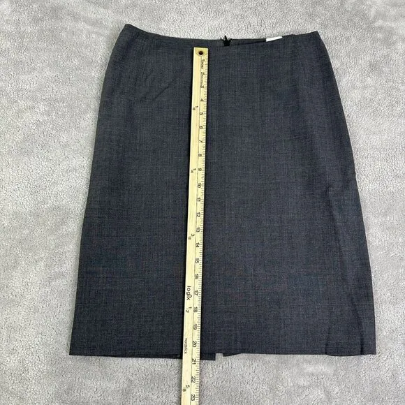 Burberry London Women's Short Pencil Skirt Wool Blend Zip Back Size 8 42 Gray