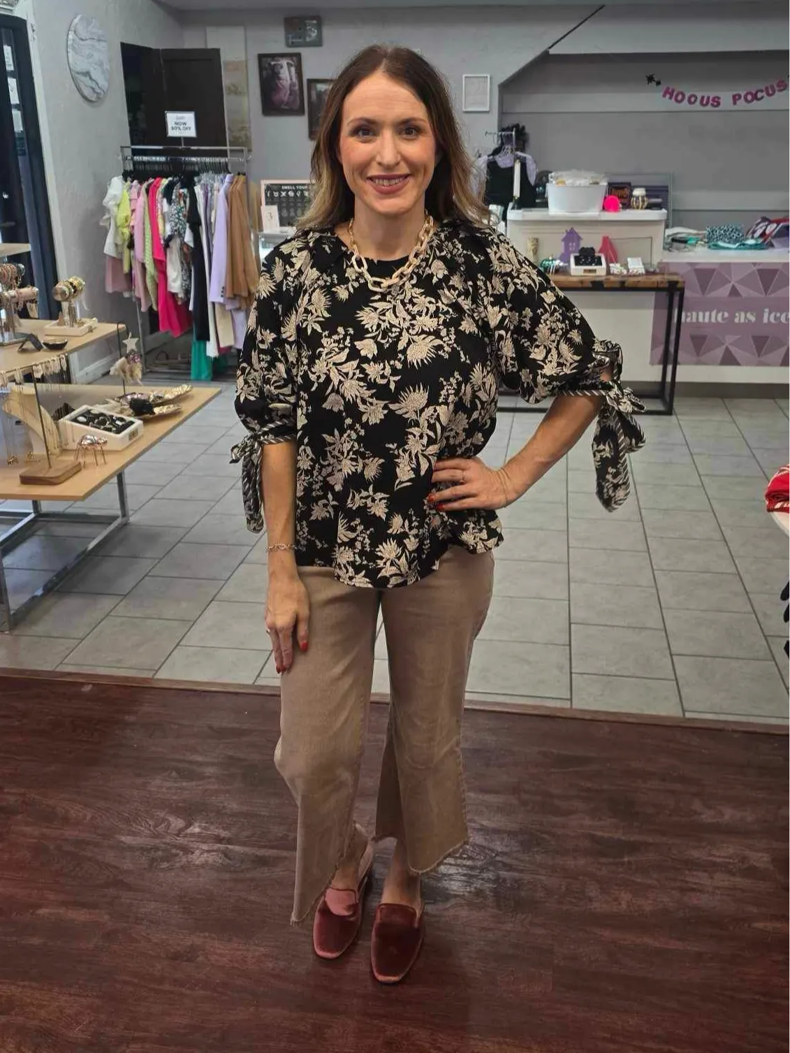Classic Move Floral Top: Black Mix