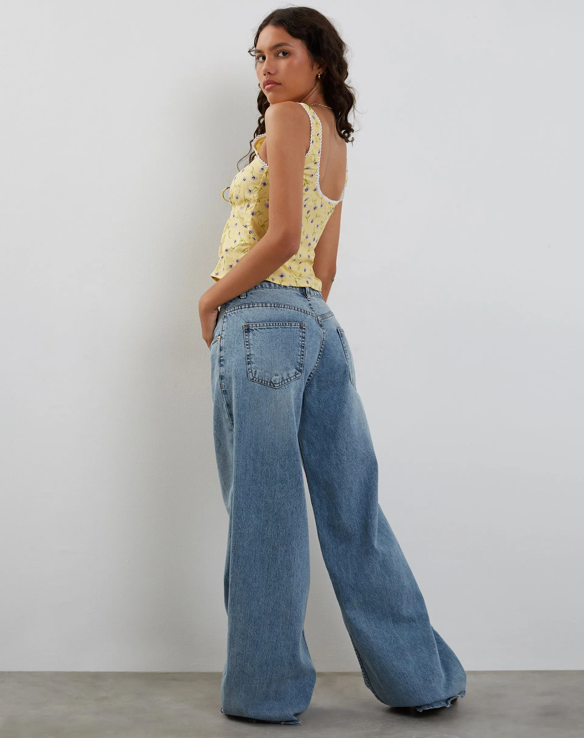 Esau Tie Front Top in Wild Flower Lemon Drop