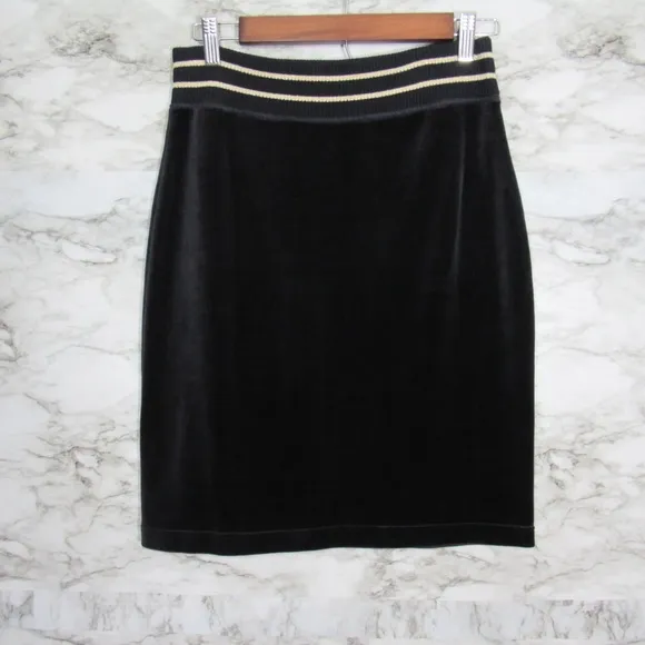 Escada Black Velvet Pencil Skirt Size Small 36 NWT