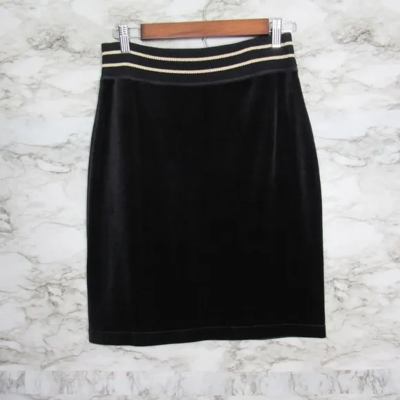 Escada Black Velvet Pencil Skirt Size Small 36 NWT
