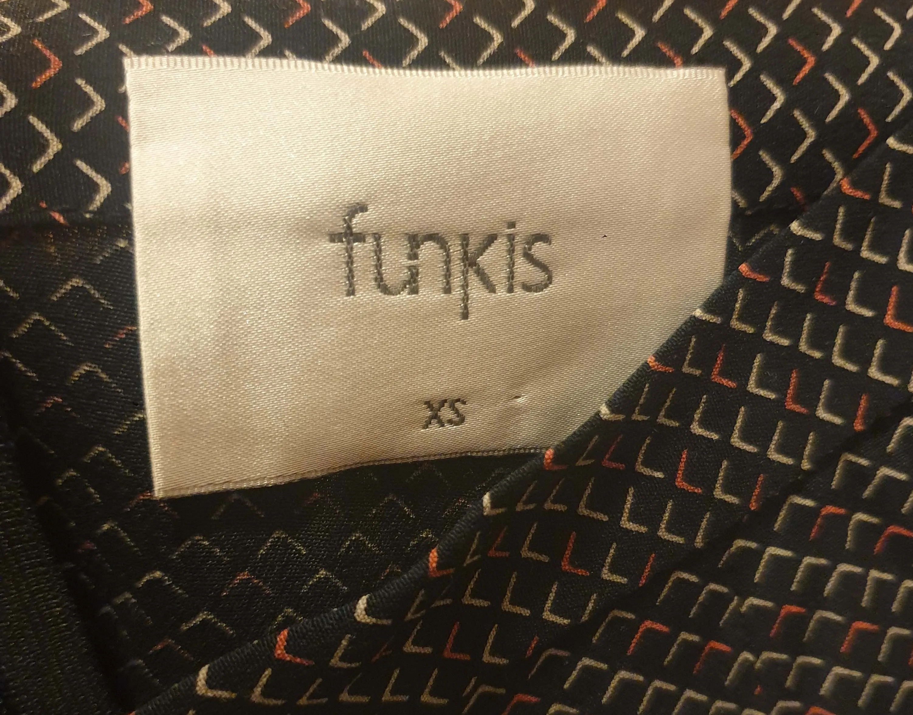 Funkis navy print skirt size XS