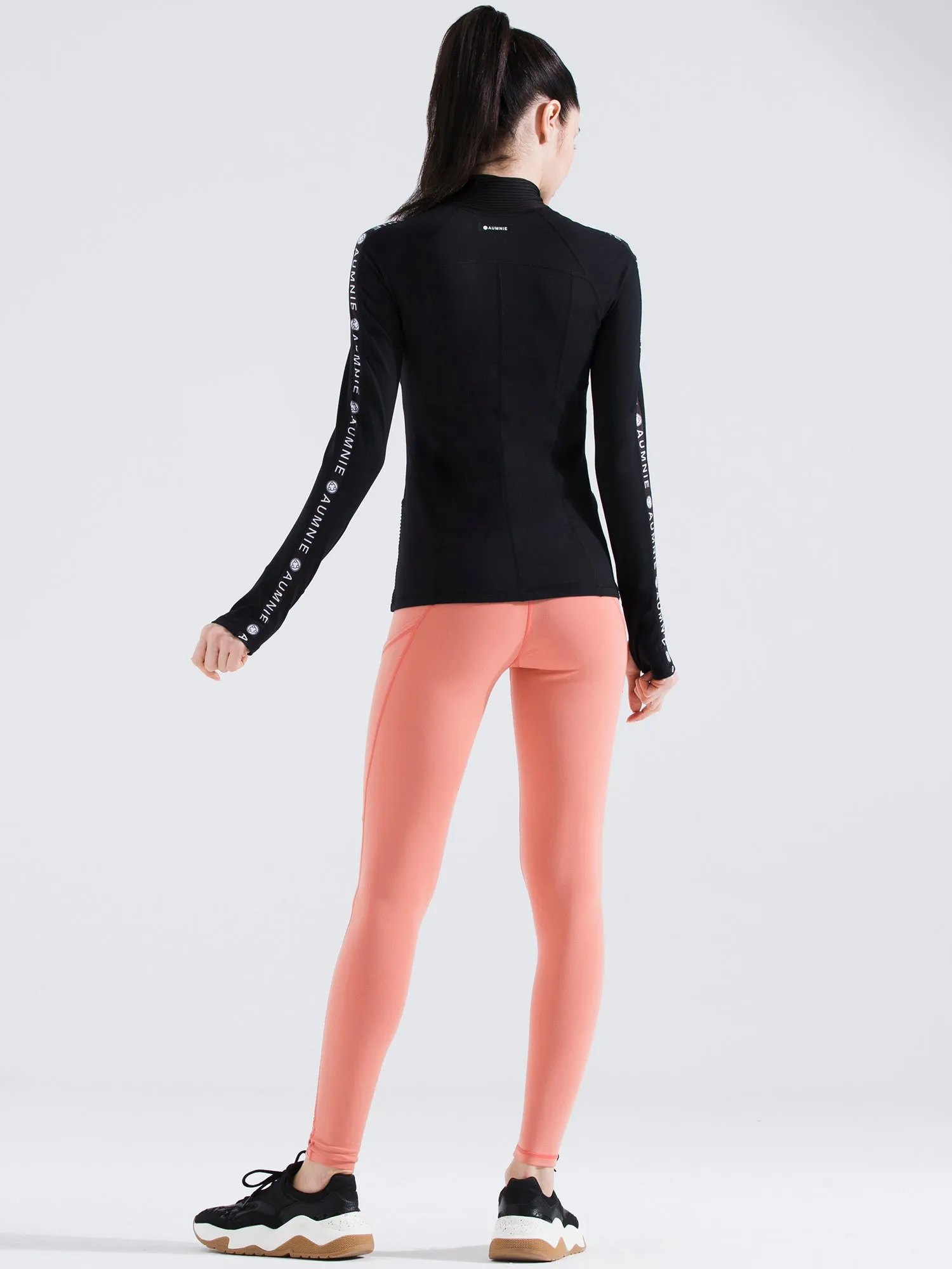 HALF ZIP LOGO TOP, BLACK