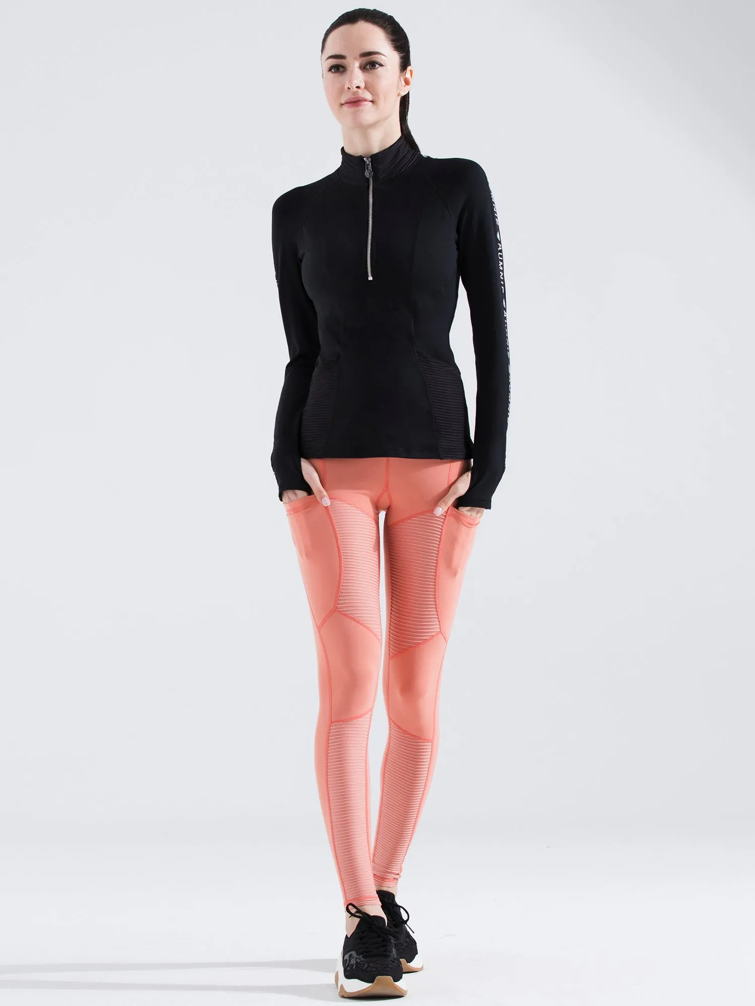 HALF ZIP LOGO TOP, BLACK
