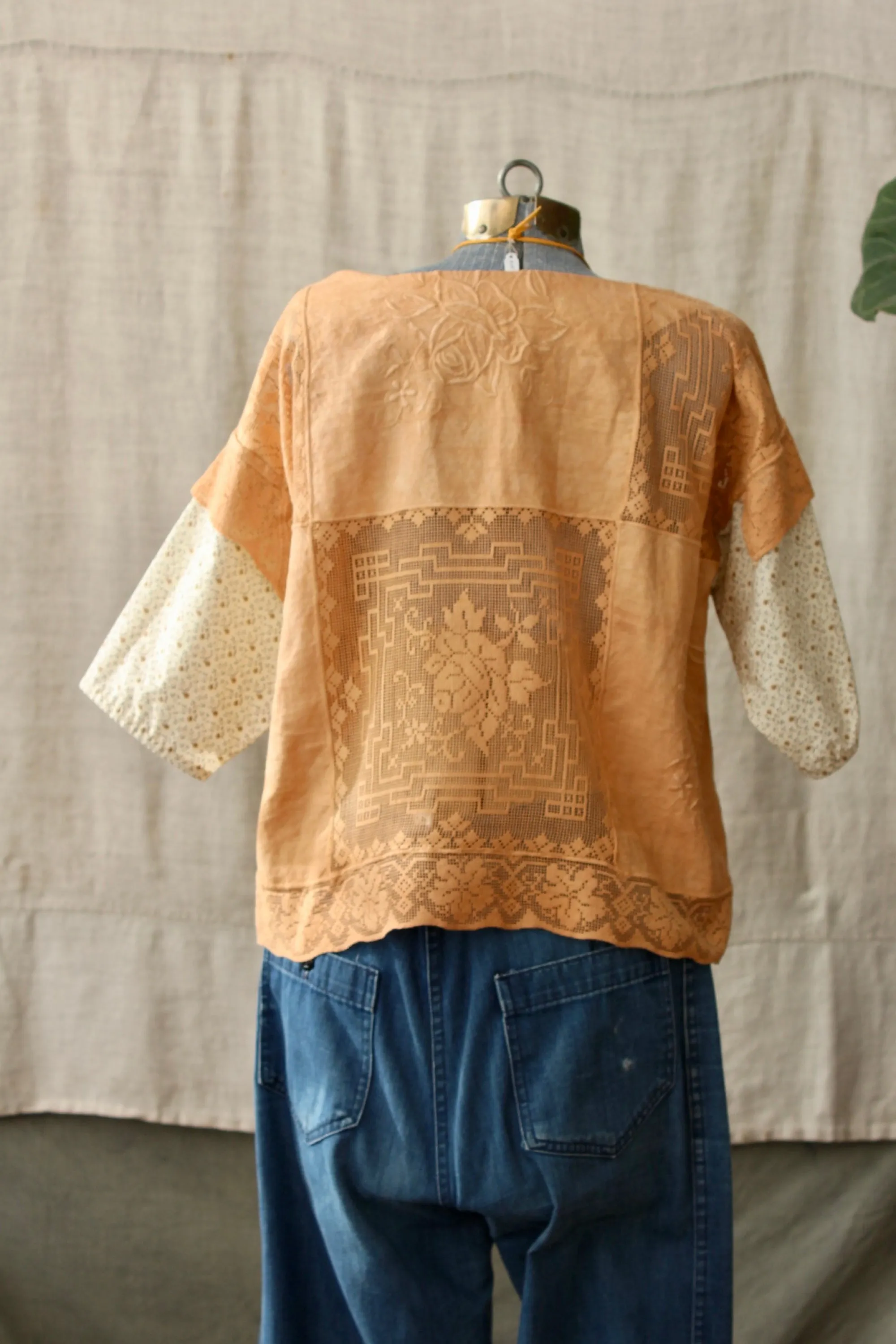 HF173 The Highlands Foundry Natural Cutch Dyed Lace Top