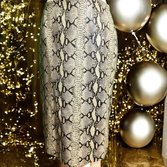 Isda &amp; Co Beige Neutral 100% Leather Python Snake Embossed Pencil Skirt Size 4