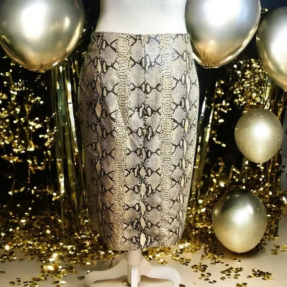 Isda &amp; Co Beige Neutral 100% Leather Python Snake Embossed Pencil Skirt Size 4