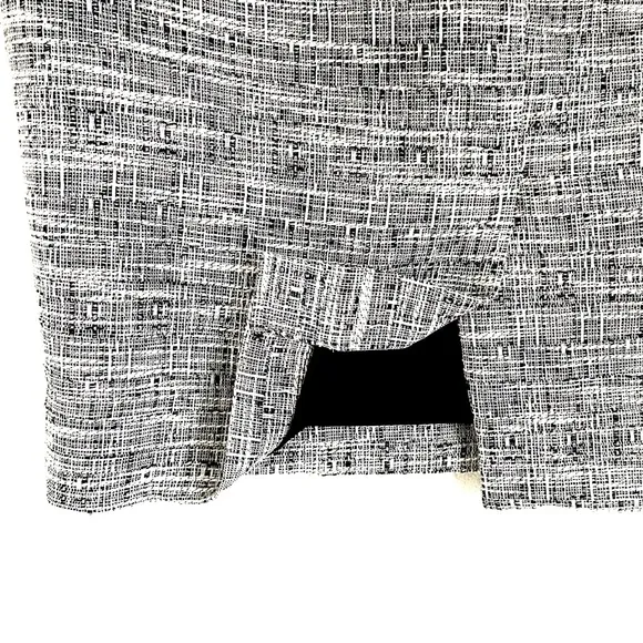 J. Crew No. 2 Pencil Skirt In Black And White Tweed Size 4 EUC