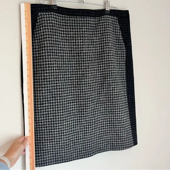 J. Crew Wool Skirt Houndstooth Pencil Pockets Office Work Warm‎ Black Gray Sz 12