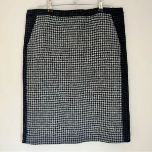 J. Crew Wool Skirt Houndstooth Pencil Pockets Office Work Warm‎ Black Gray Sz 12
