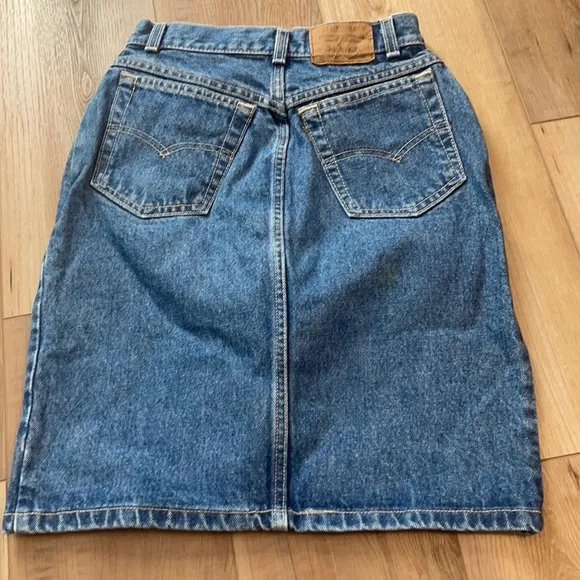 Levi Strauss Jean pencil skirt size 7 junior