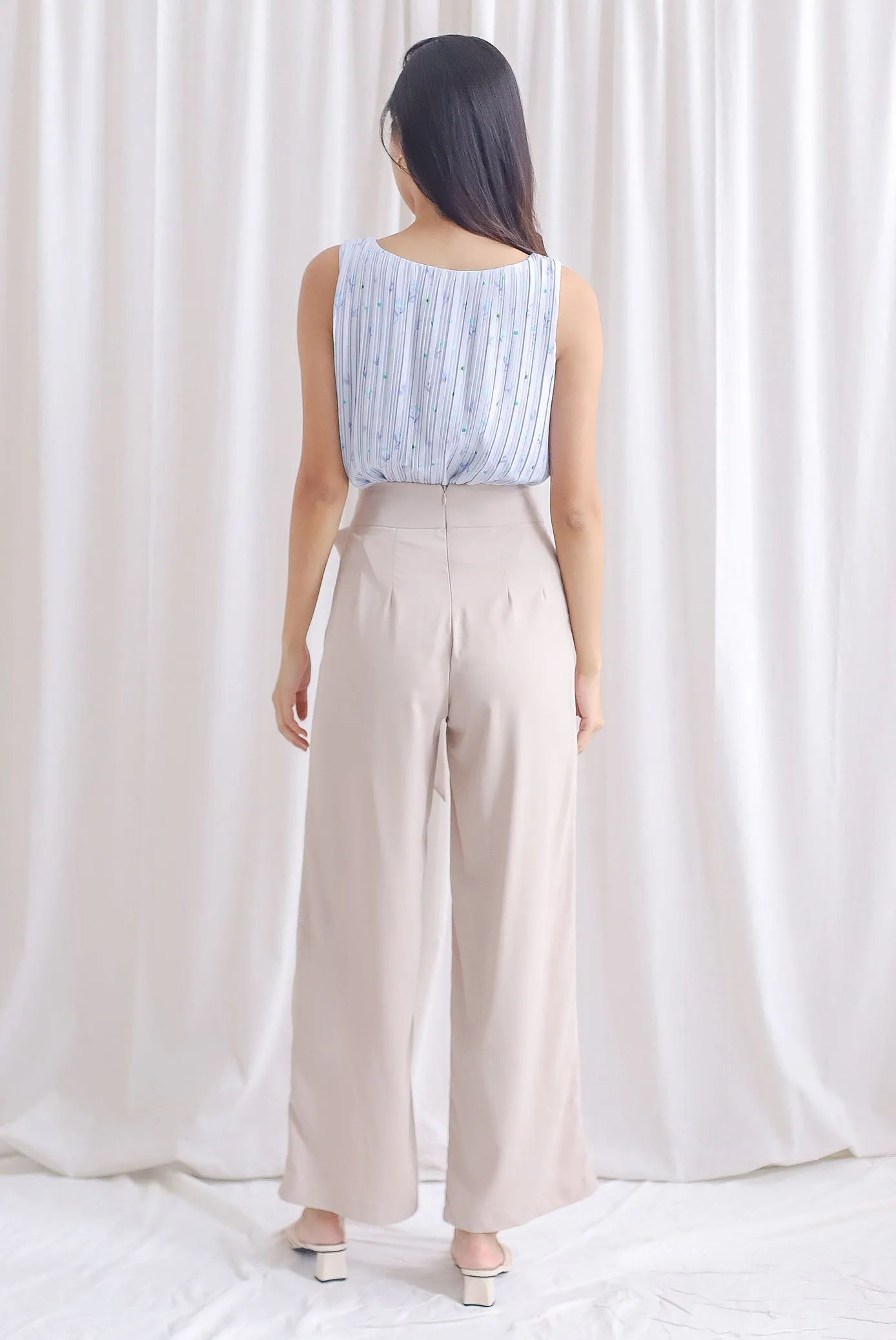 Ottilie Floral Pleated Top In Lilac