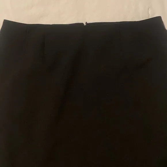 Pencil Straight Modern Business Casual Work Night Minimalist Classy Midi Skirt