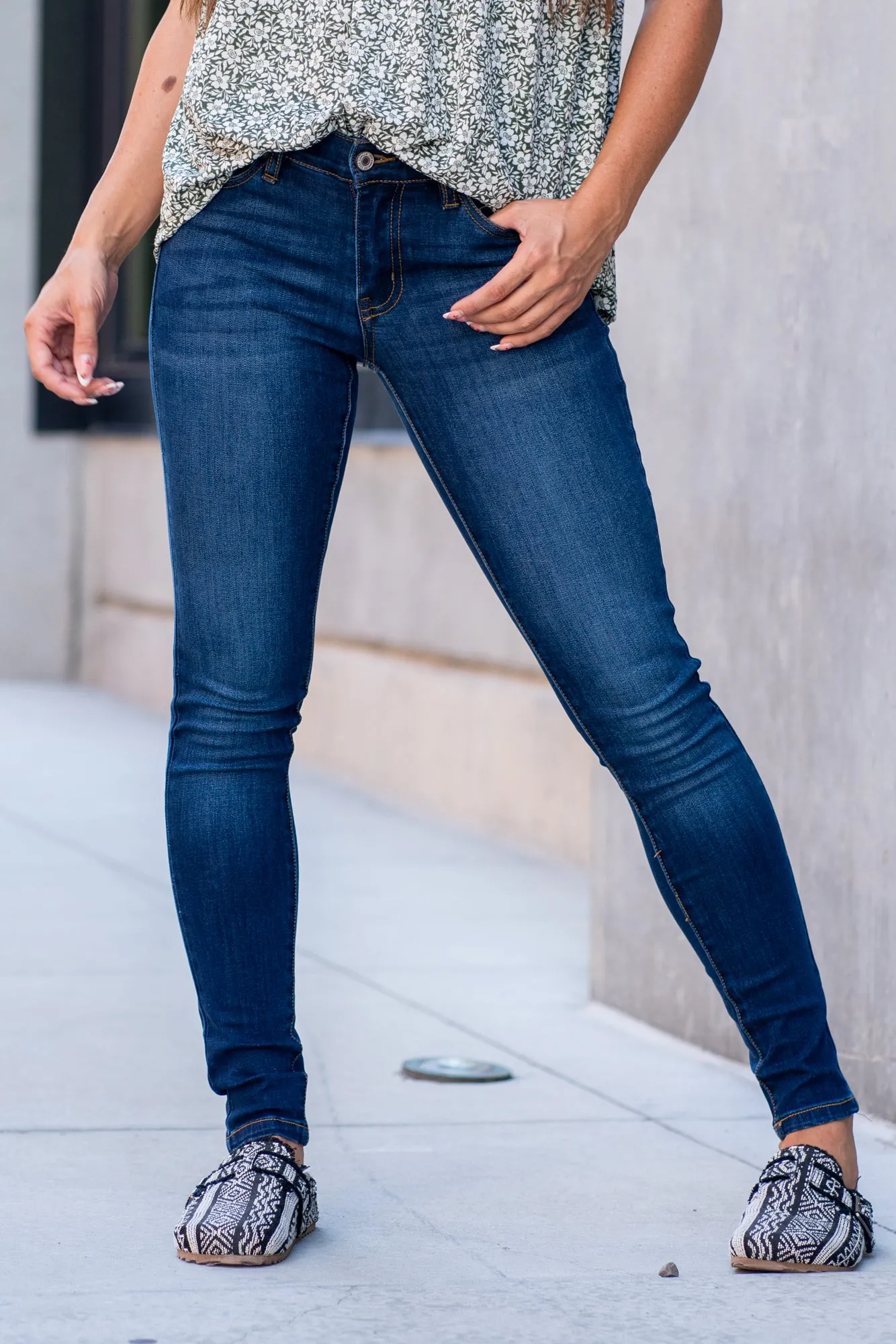 Pierre Mid Rise Super Skinny
