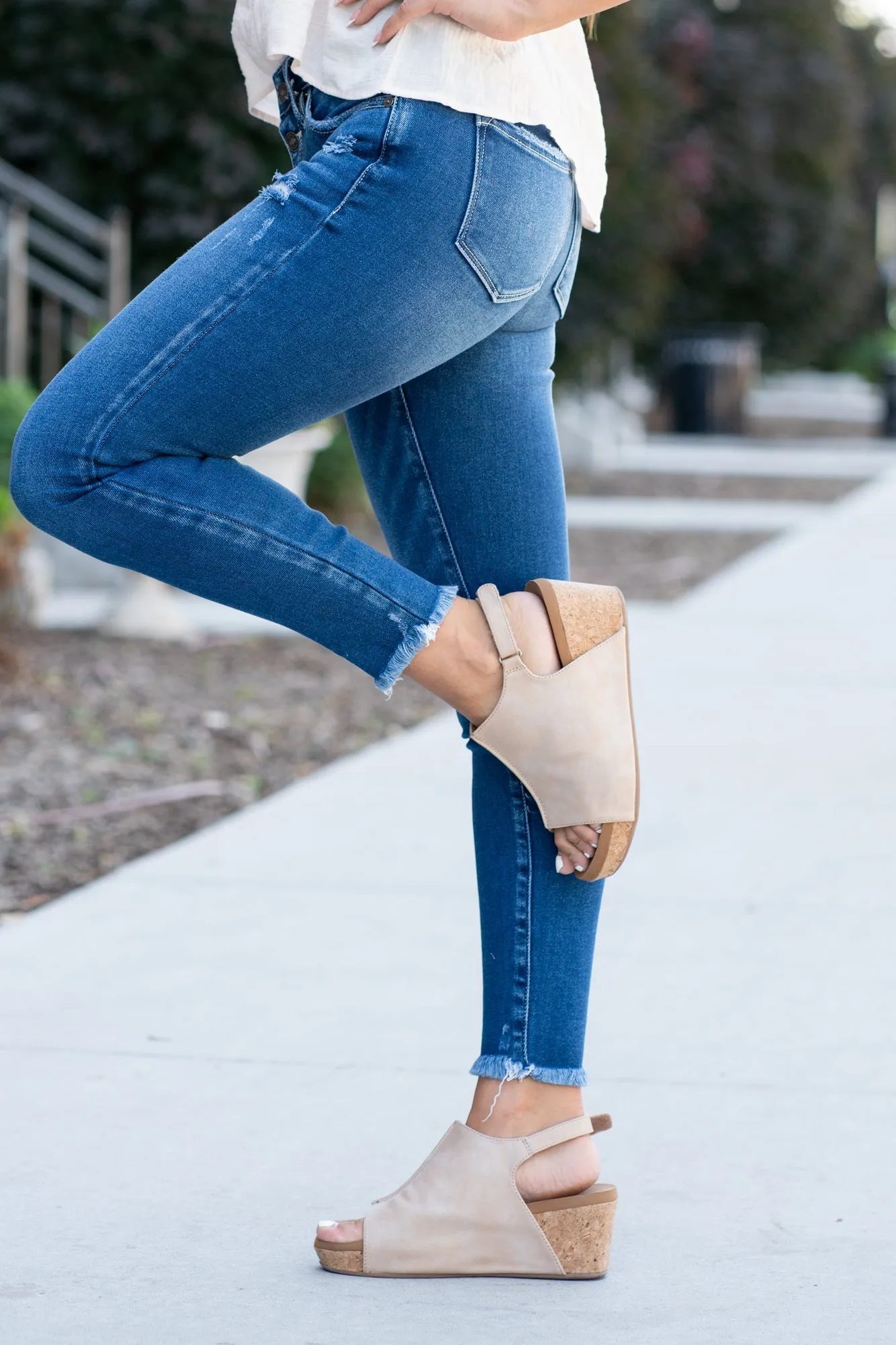 Presley Mid Rise Button Fly Skinny