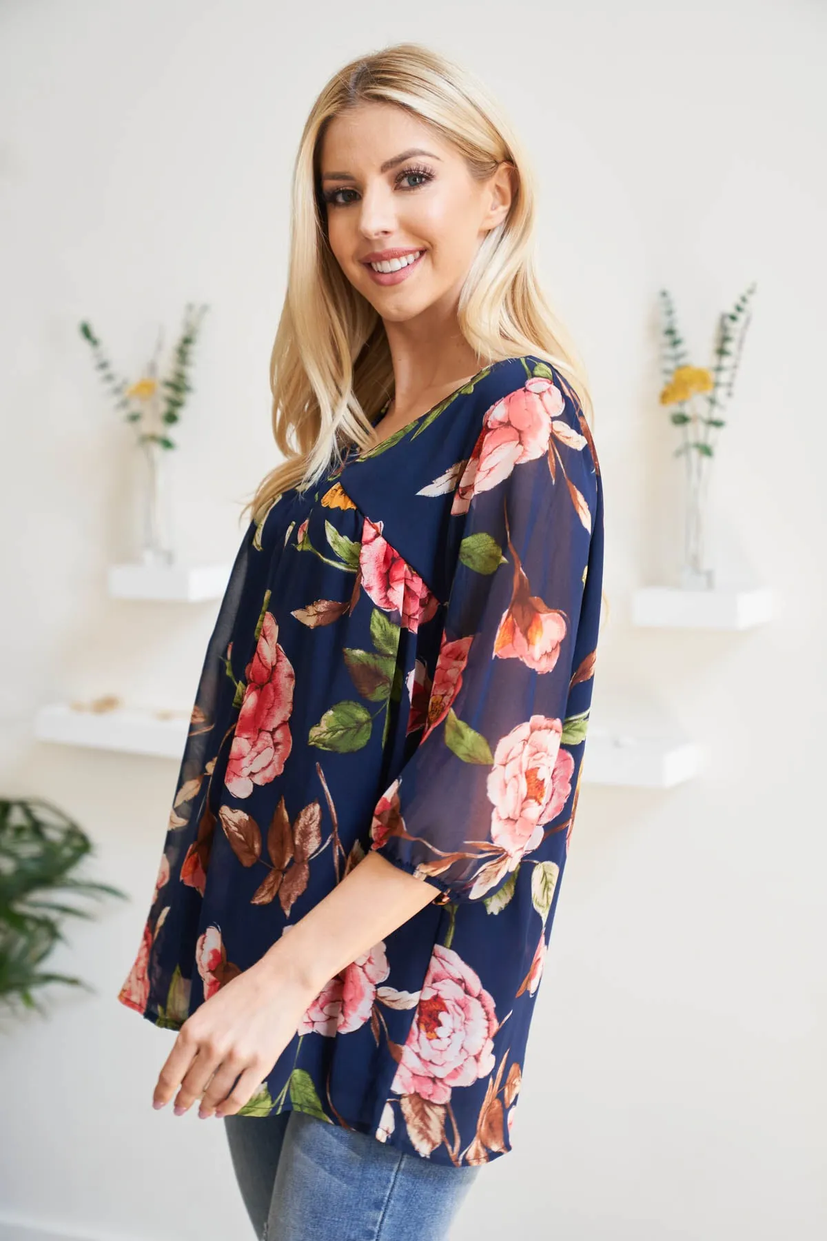 Quarter Puff Sleeves Bold Floral Top with Inside Lining