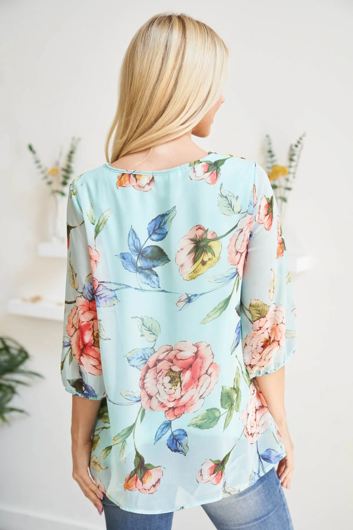 Quarter Puff Sleeves Bold Floral Top with Inside Lining
