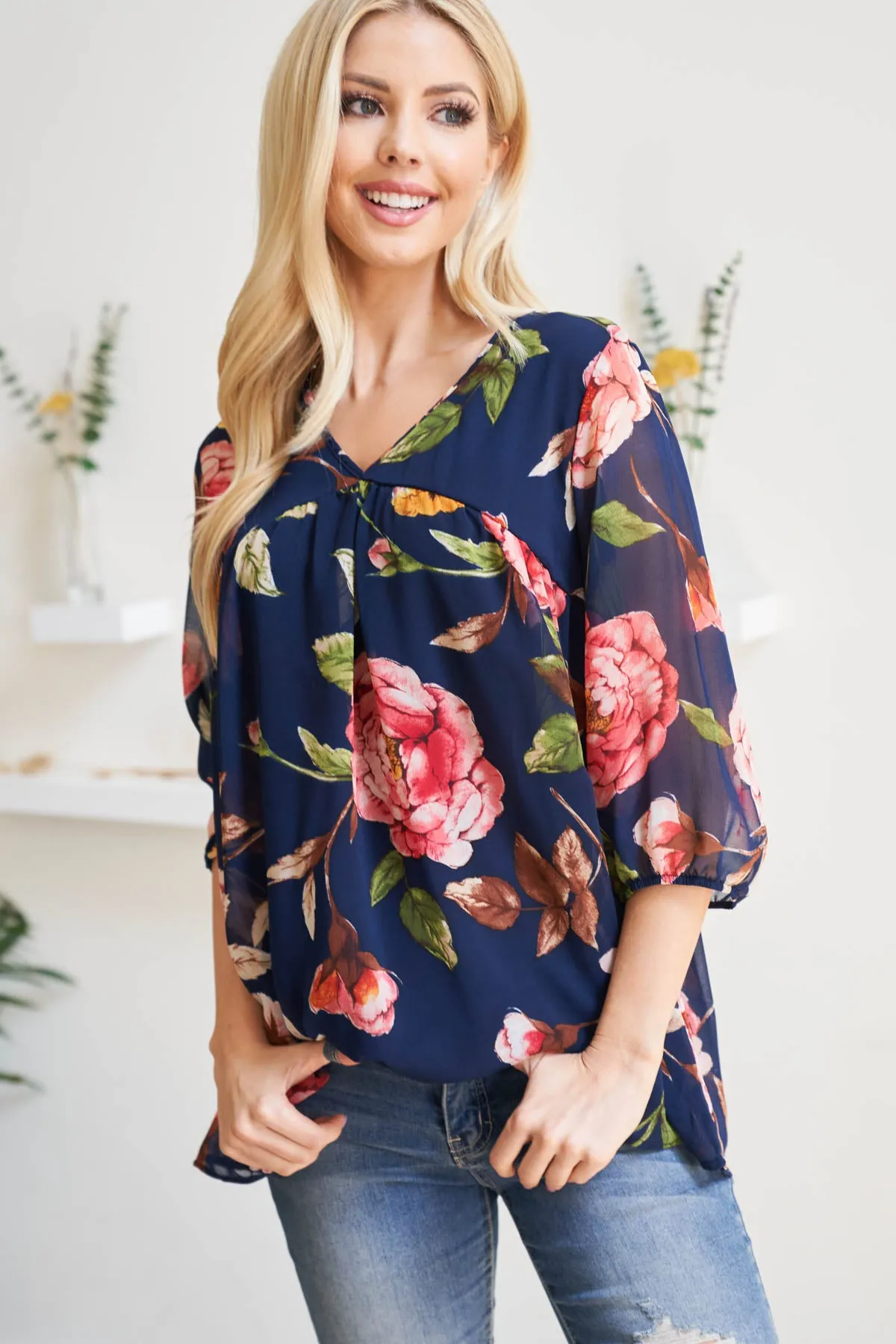 Quarter Puff Sleeves Bold Floral Top with Inside Lining