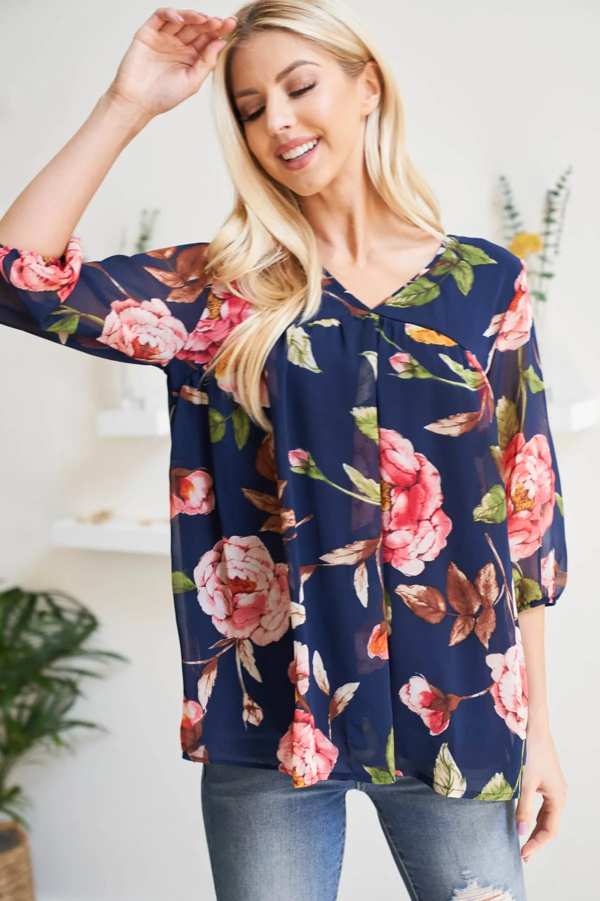 Quarter Puff Sleeves Bold Floral Top with Inside Lining
