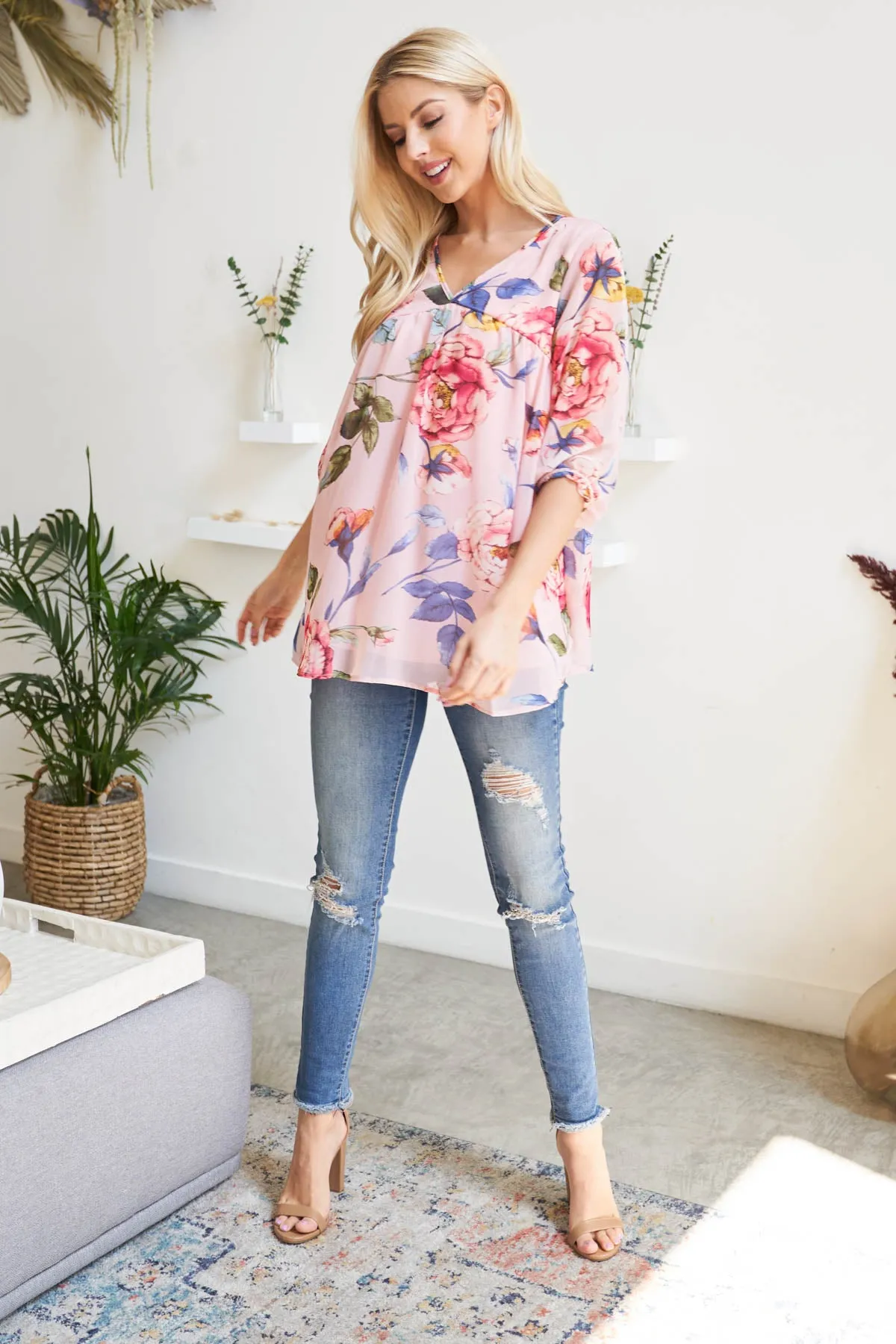 Quarter Puff Sleeves Bold Floral Top with Inside Lining