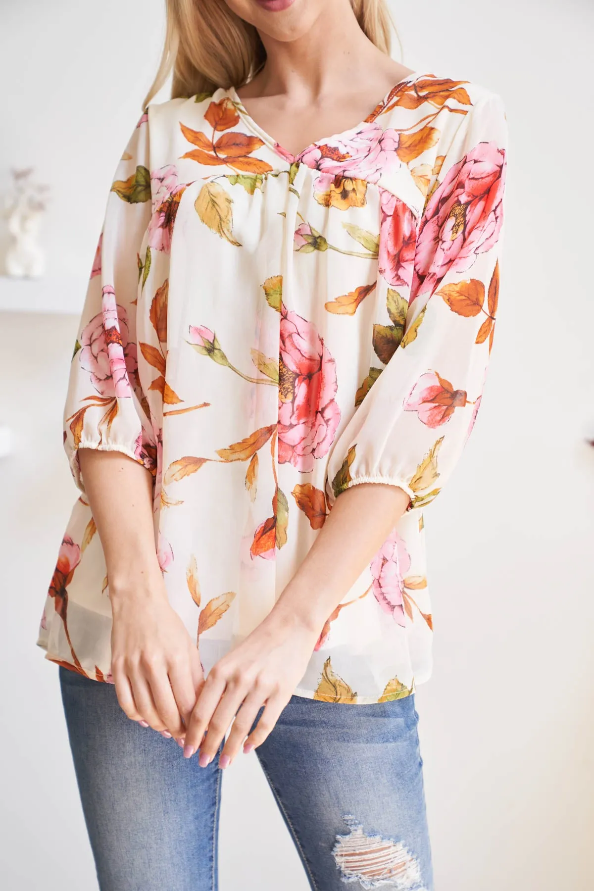 Quarter Puff Sleeves Bold Floral Top with Inside Lining