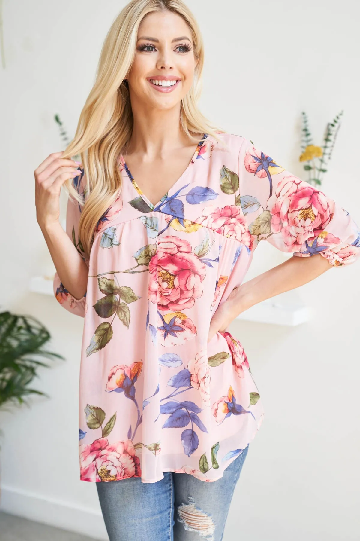 Quarter Puff Sleeves Bold Floral Top with Inside Lining