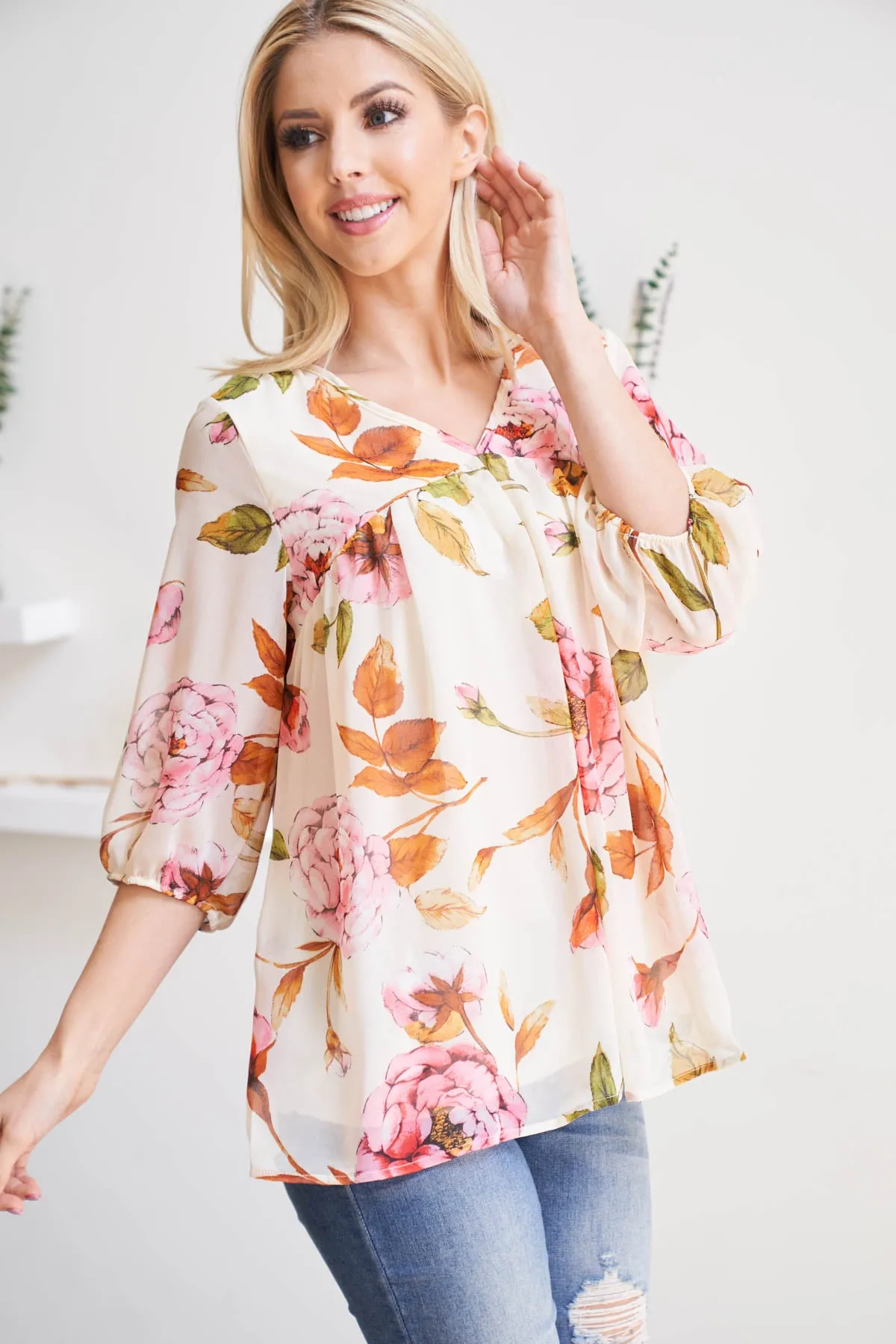 Quarter Puff Sleeves Bold Floral Top with Inside Lining