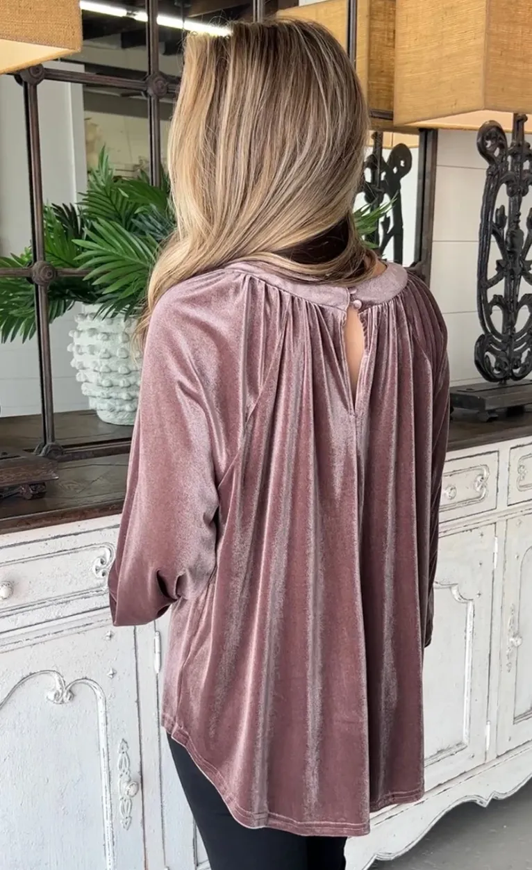 Rose Velvet Pleated Keyhole Back Bubble Sleeve Top
