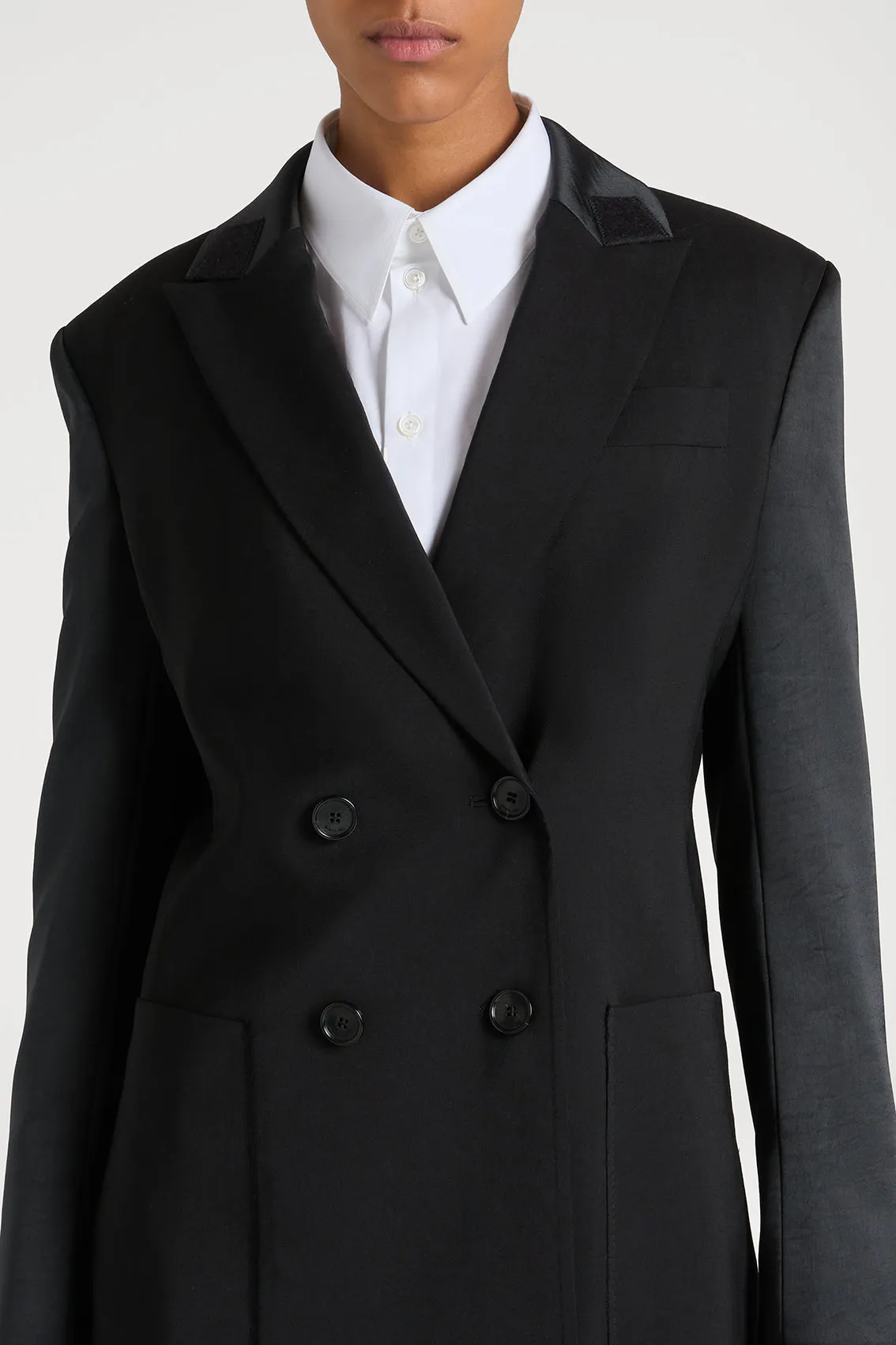 SLEEK FUSION BLAZER