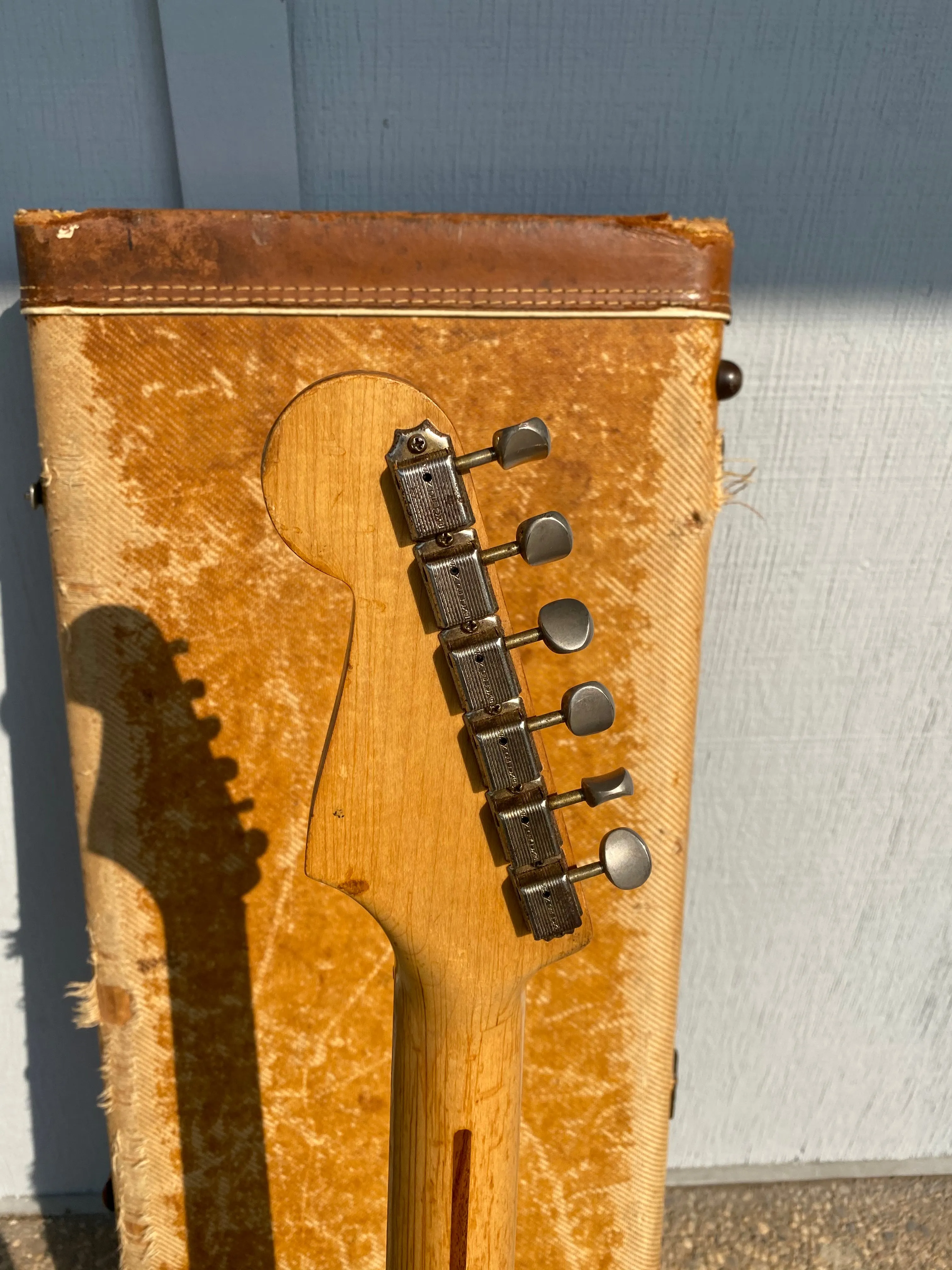 SOLD - Fender Stratocaster 1957