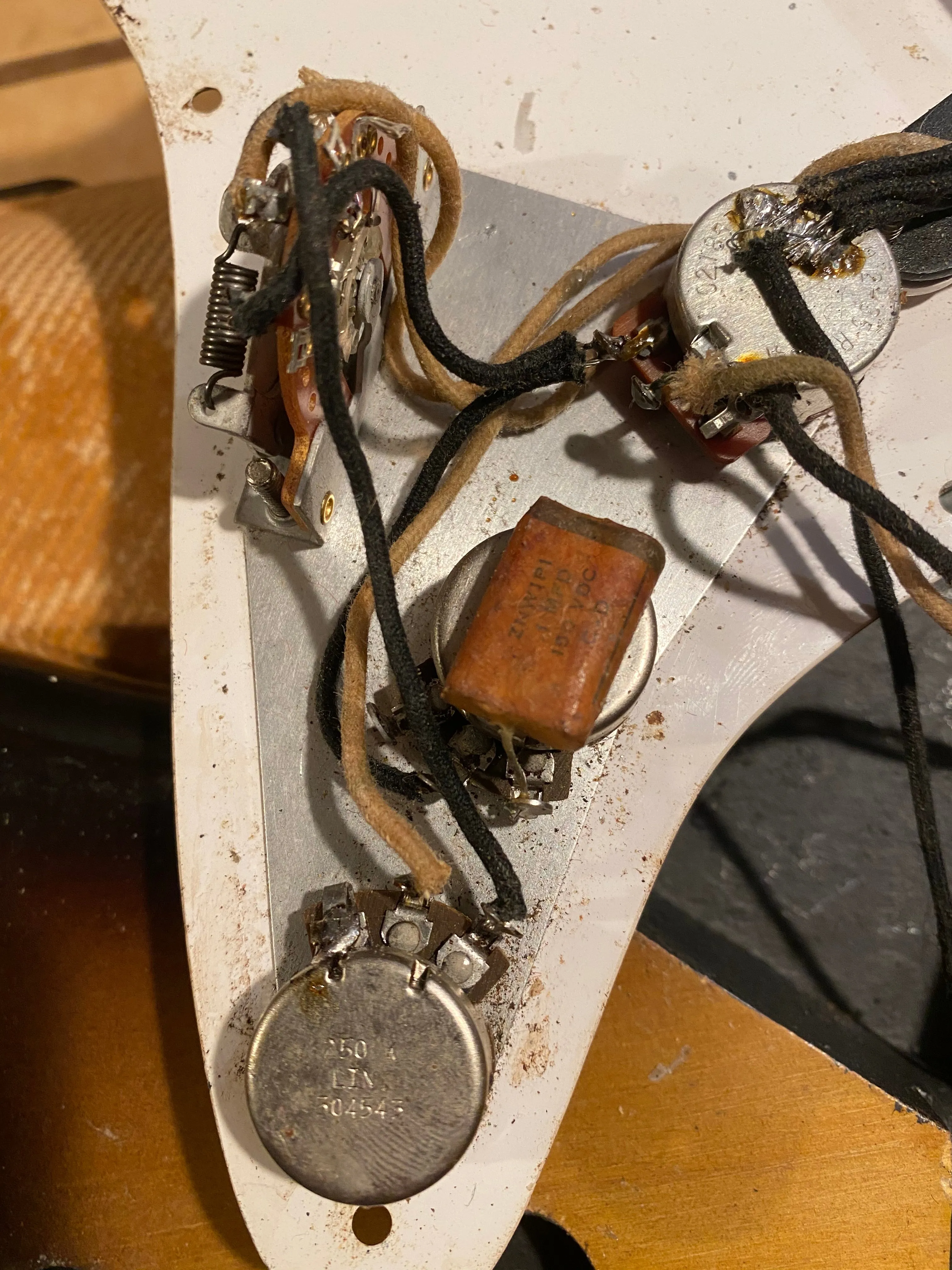 SOLD - Fender Stratocaster 1957